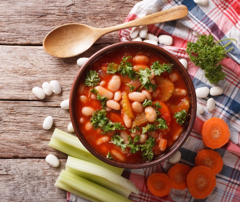 Minestrone soup recipe - a unique Italian vegetable soup